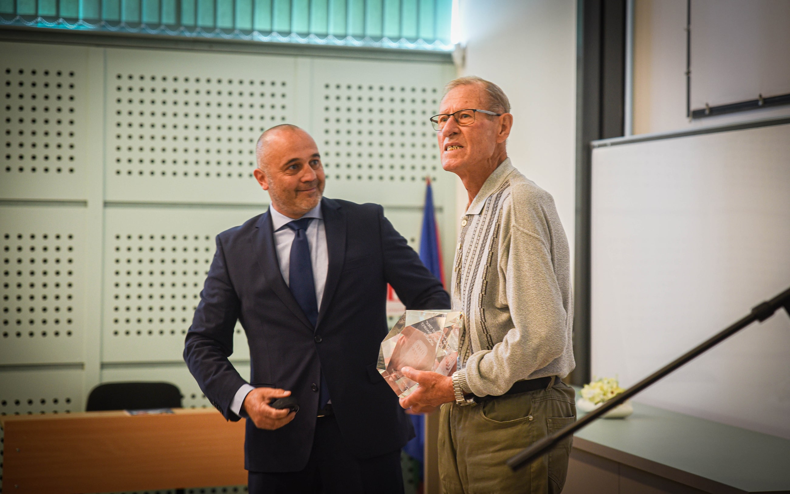 Két díjat is átvett Varga Dezső Két díjat is átvett Varga Dezső